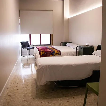 Hostel Acola *