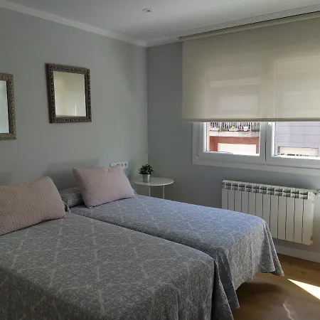 Moderno Centrico Y Soleado Apartment