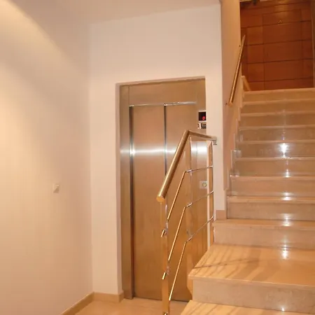 Exclusivo En Edificio Historico Apartment Pontevedra