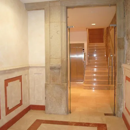 Exclusivo En Edificio Historico Apartment