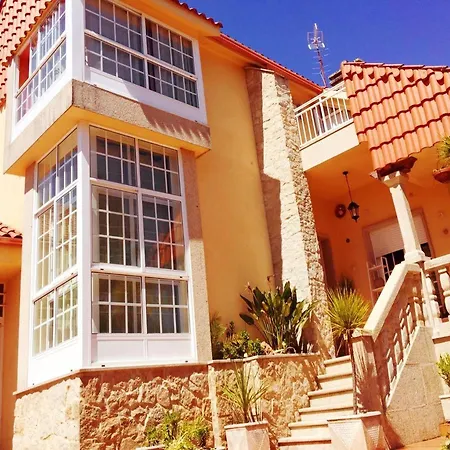 Chalet Boa Vista Chalet: City Views, Pool & Garden Retreat Pontevedra