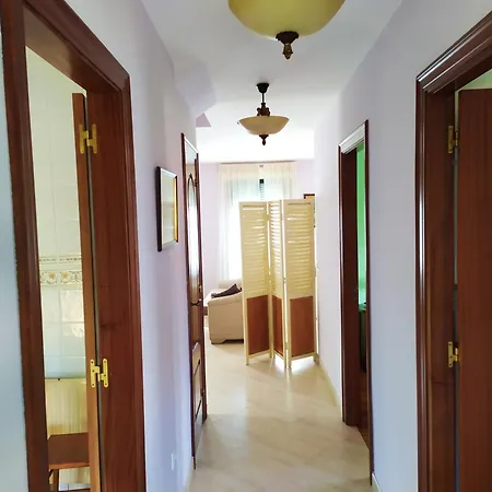 House With 3 Bedrooms In With Enclosed Garden 3 Km From The