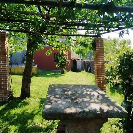House With 3 Bedrooms In With Enclosed Garden 3 Km From The * Pontevedra