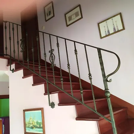 Holiday home House With 3 Bedrooms In With Enclosed Garden 3 Km From The *