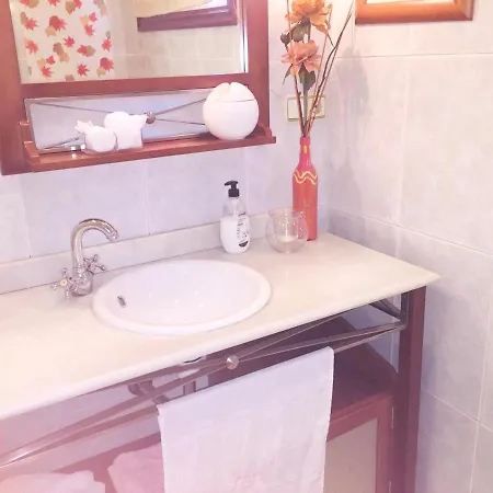Chalet Boa Vista Chalet: City Views, Pool & Garden Retreat Pontevedra