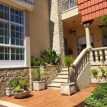 Chalet Boa Vista Chalet: City Views, Pool & Garden Retreat Pontevedra
