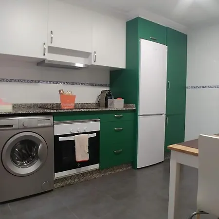 Piso Muy Luminoso En Zona Vieja Apartment *