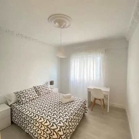 Piso Acogedor Con Estilo Nordico En Zona Centro Pontevedra
