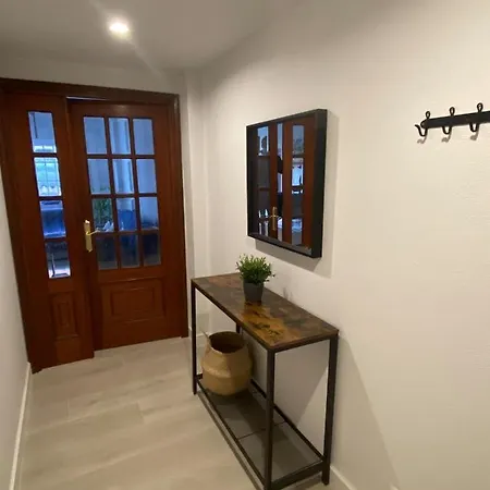 Piso Acogedor Con Estilo Nordico En Zona Centro Pontevedra