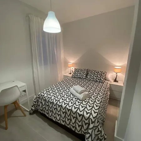 Piso Acogedor Con Estilo Nordico En Zona Centro Pontevedra