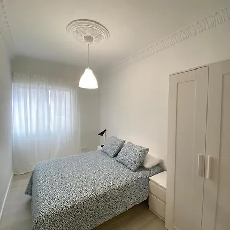 Piso Acogedor Con Estilo Nordico En Zona Centro Pontevedra