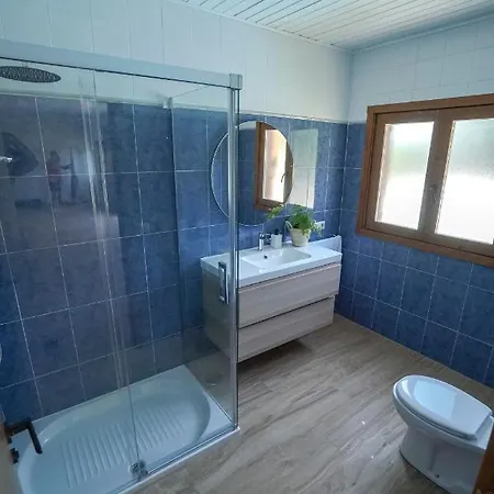 Casa De Madera Con Piscina Privada