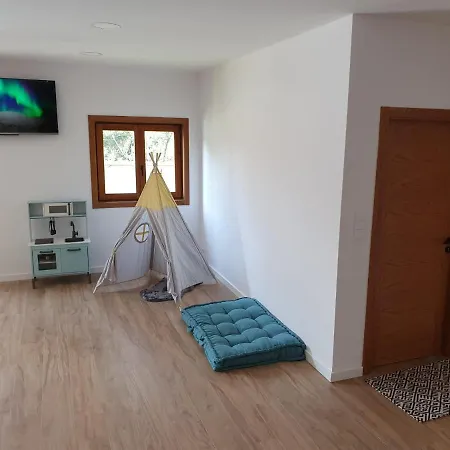 Holiday home Casa De Madera Con Piscina Privada