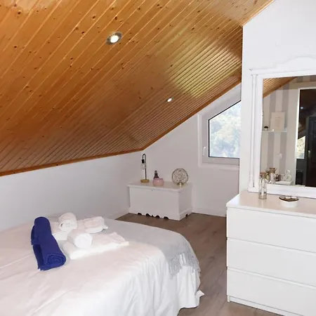 Agradable Casa Con Piscina En Gondomar Pontevedra