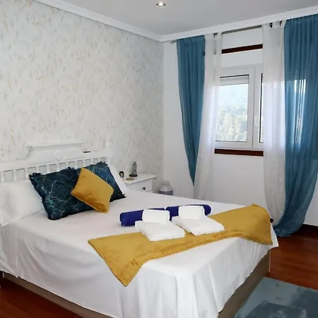Agradable Casa Con Piscina En Gondomar *