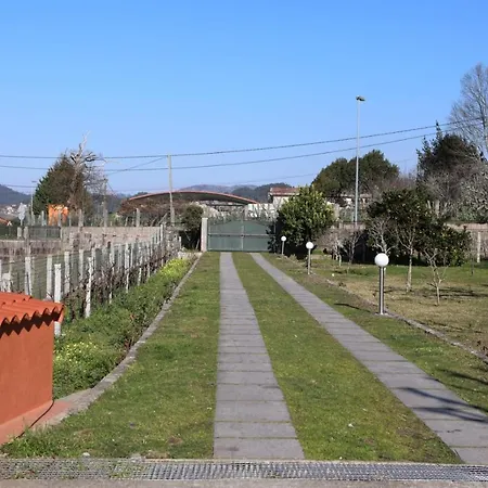 Agradable Casa Con Piscina En Gondomar Pontevedra