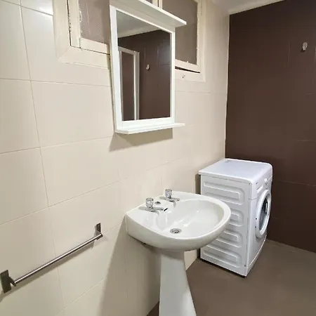 Rua Real 40, 1 Apartment