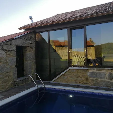 Casa Rustica O Busto Chalet *