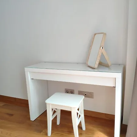 Coco Pardal, Apartment