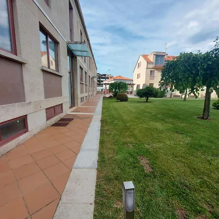 Con Piscina A Escasos Metros De A Lanzada *