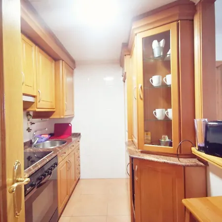 Piso De Vacaciones En Zona Portuaria * Pontevedra