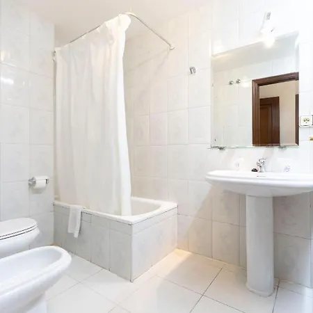 Madrid Hotel *