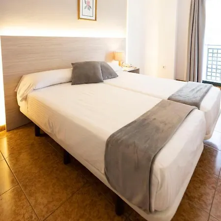 Madrid * Pontevedra