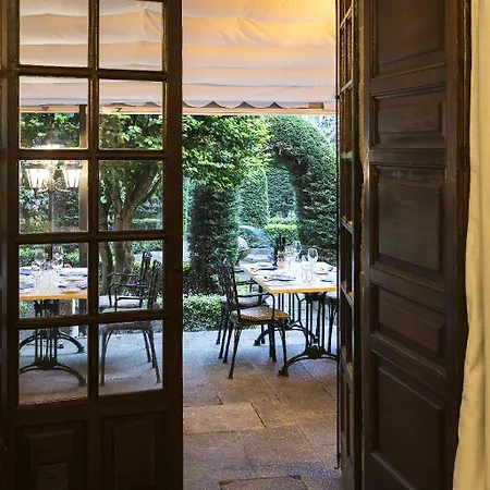 Hotel De 4*