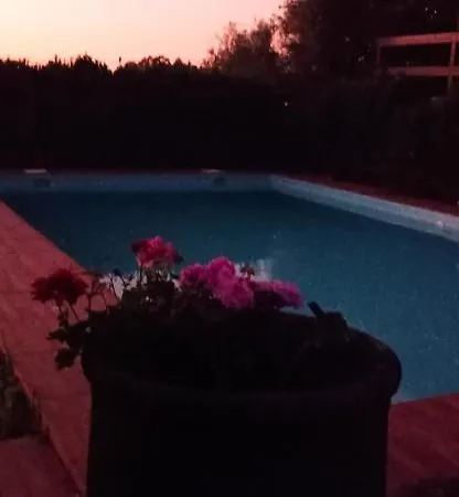 Acogedora Con Piscina Holiday home