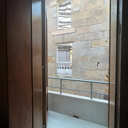 Apartment Alojamiento Animas 2 *
