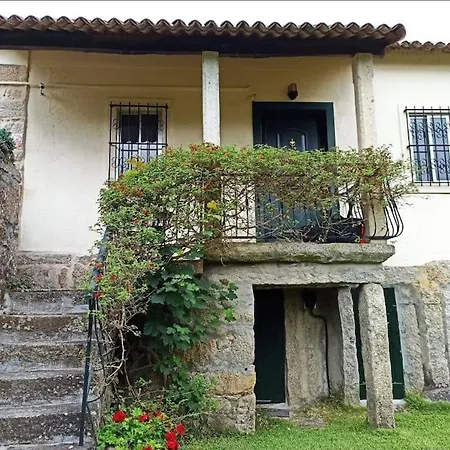 A Vina De Lina. Con Piscina Y Finca.