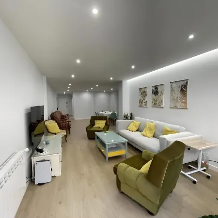 Amplio Y Moderno Piso De 4 Y Terraza *