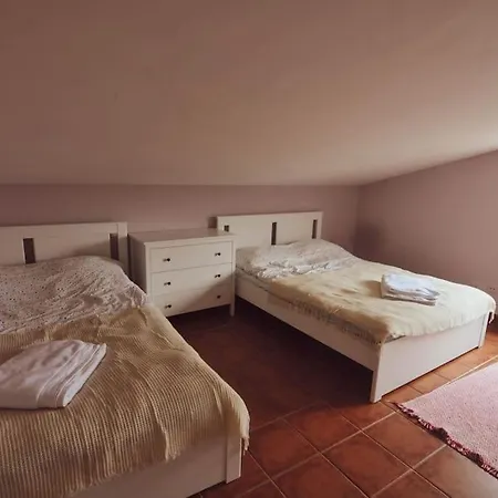 La Platanera: Stonehouse In Oceanside Village Holiday home Pontevedra