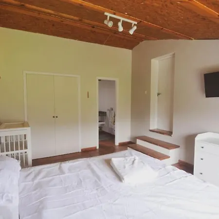 La Platanera: Stonehouse In Oceanside Village Holiday home Pontevedra