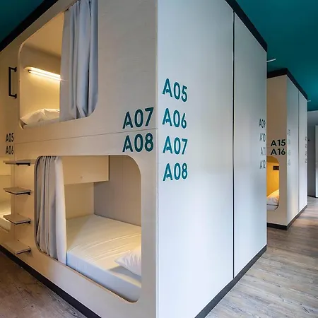 Hostel Bulezen Urban *