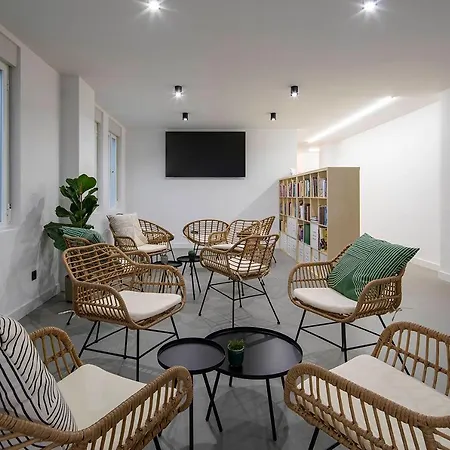 Bulezen Urban Hostel