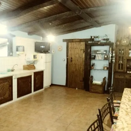 Casa Vacacional O Trisquel Holiday home Pontevedra