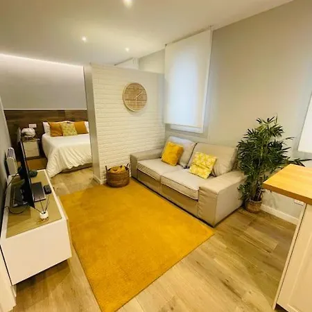 Alex Loft Pontevedra
