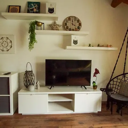 Almademencia Apartment *