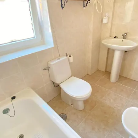 Apartment Plaza Celso Garcia De La Riega 6, 3 *