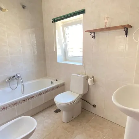 Plaza Celso Garcia De La Riega 6, 3 * Pontevedra