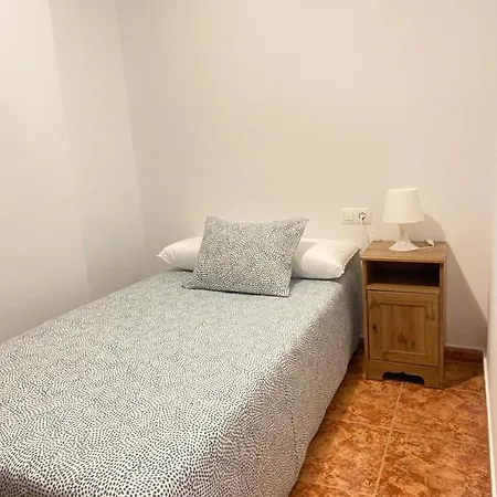 Plaza Celso Garcia De La Riega 6, 3 * Pontevedra