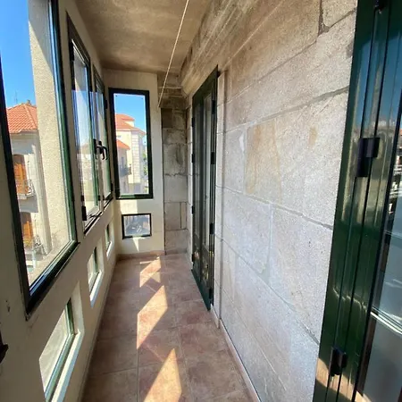 Plaza Celso Garcia De La Riega 6, 3 Apartment