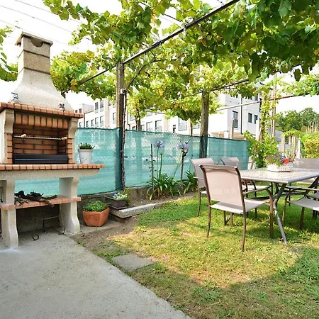 Galihost - Casa Con Jardin En Holiday home *