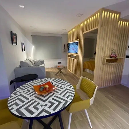 Lila Apartment *
