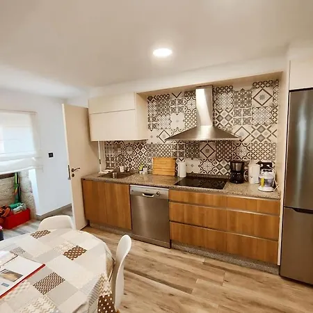Casa Da Moureira Apartment *