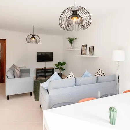 Casa Bella Lalin- 4 Double Bedroom Galician Country Home! Holiday home *