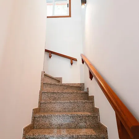 Holiday home Casa Bella Lalin- 4 Double Bedroom Galician Country Home! *