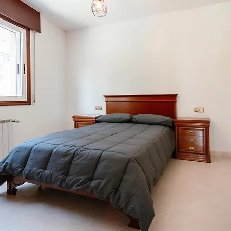 Casa Bella Lalin- 4 Double Bedroom Galician Country Home! Holiday home *