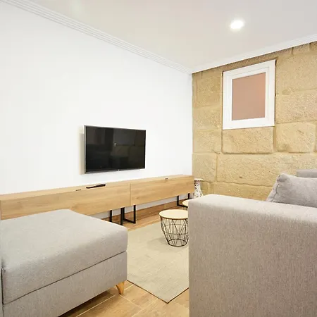 Galihost - Casa Con Jardin En *